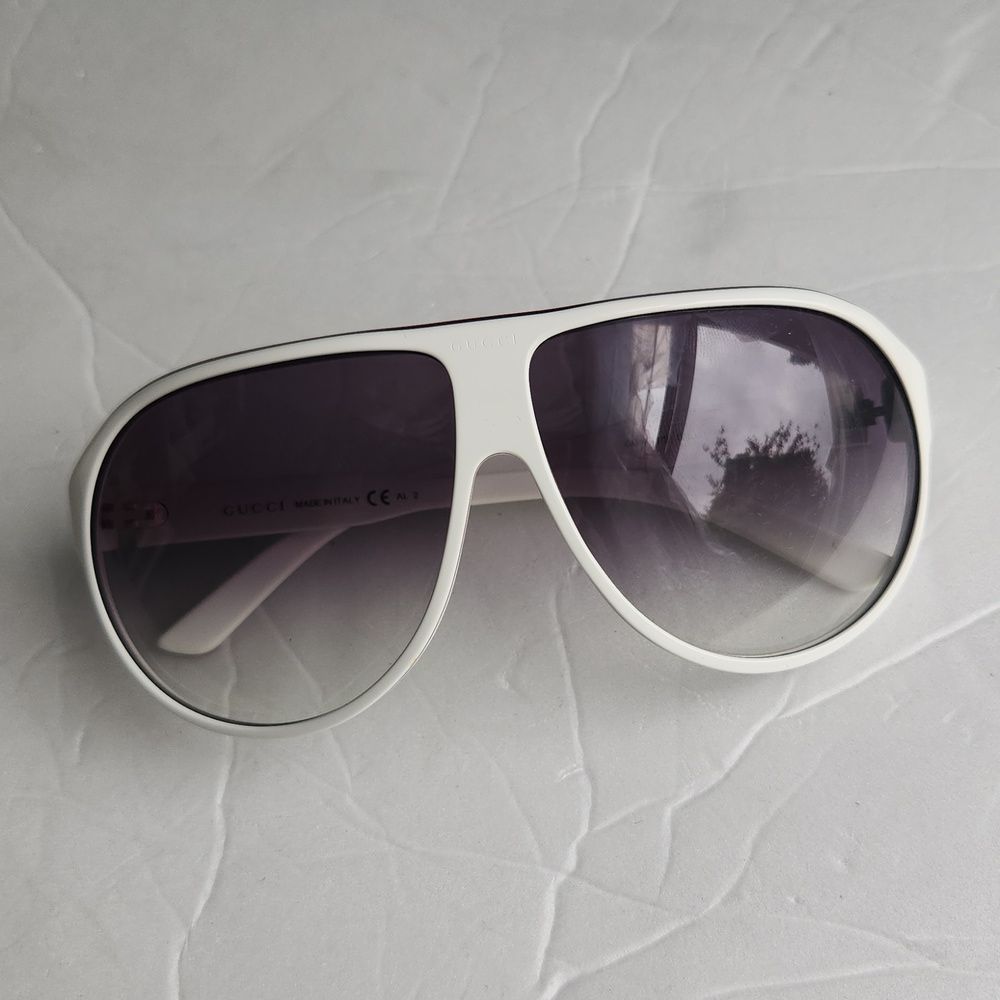 Gucci sunglasses - Picture 2 of 7